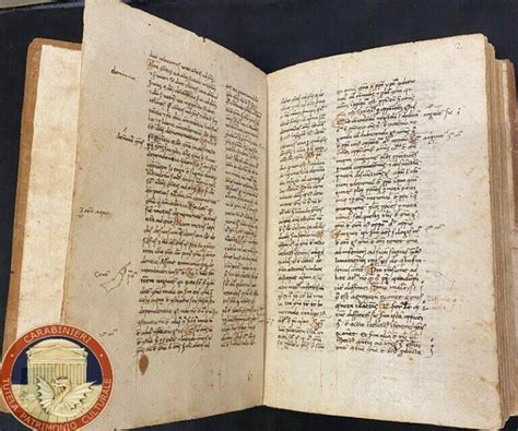 Manoscritto antico e strumenti per la riproduzione in facsimile