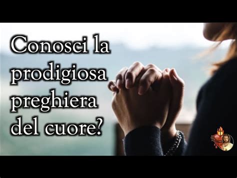 Illustrazione della preghiera del cuore: un monaco in meditazione profonda con una corda di preghiera