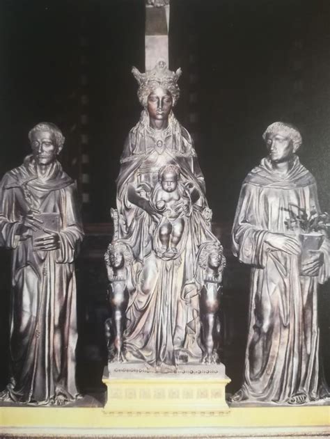Dettaglio della Madonna col Bambino dell'Altare del Santo di Donatello