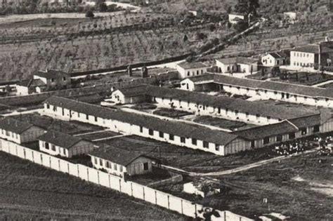 Foto storica del campo di internamento di Coltano