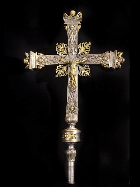 Immagine di un crocifisso o una croce processionale