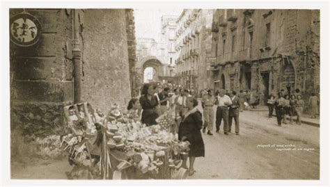 Foto storica di Caltanissetta nel dopoguerra con accento sulla gioventù e le attività educative salesiane