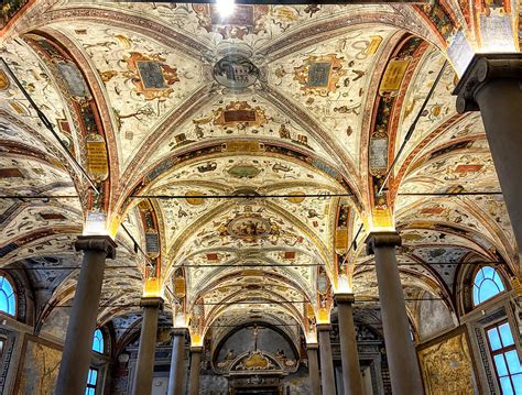 Interno di una chiesa o cappella monastica a Valleripa, Cesena