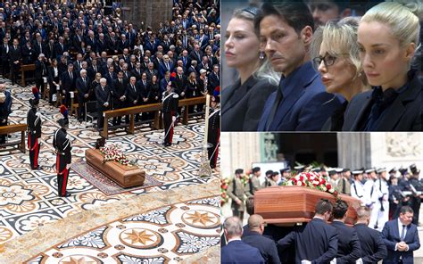 Foto della folla in Piazza Duomo durante i funerali di Silvio Berlusconi