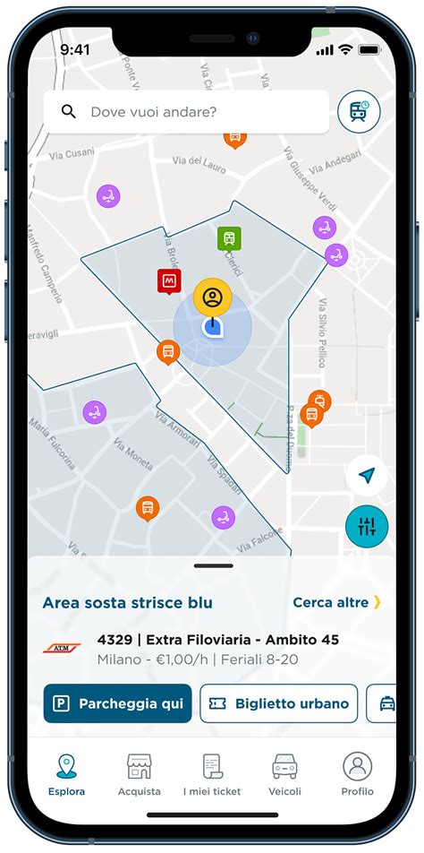 Schermata app URBI: mappa con servizi di sharing mobility e taxi disponibili
