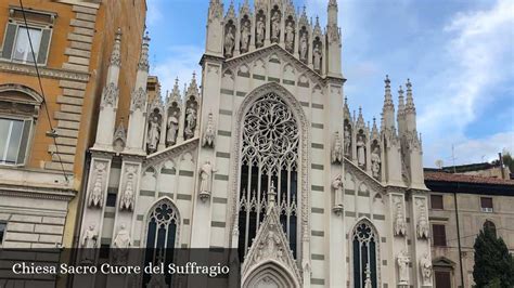 Foto della facciata esterna della Chiesa del Sacro Cuore