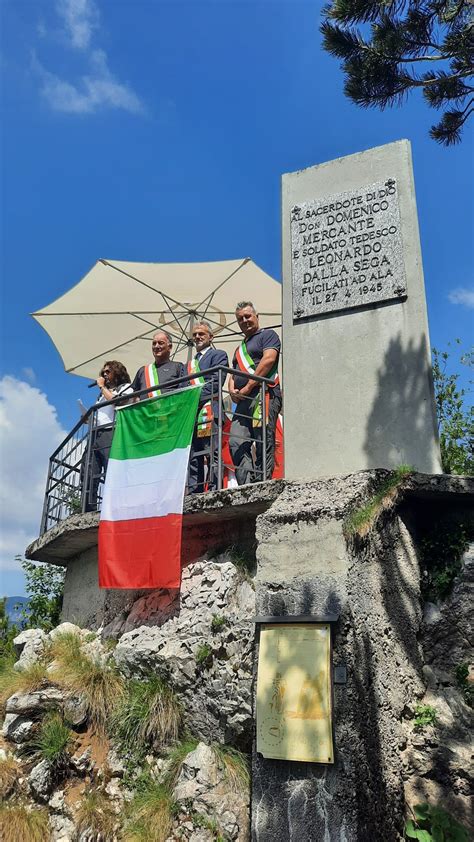 Monumento a Passo Pertica dedicato a Don Mercante e Leonhard Dallasega