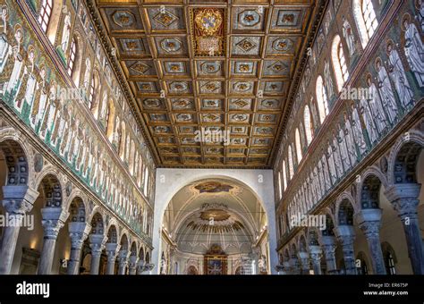 Foto: Navata centrale della Basilica