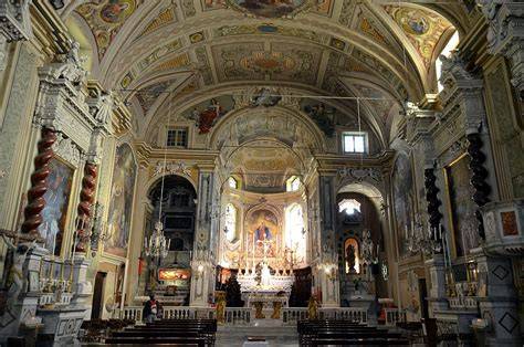 Interno della Chiesa di San Michele con coro ligneo