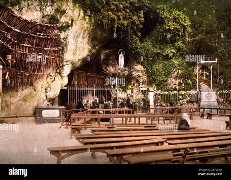 Mappa storica o illustrazione della Grotta di Massabielle con Bernadette