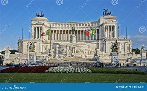 Veduta panoramica del complesso del Vittoriano a Piazza Venezia