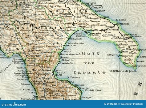 Ricostruzione storica o mappa antica di Taranto con l'ubicazione della chiesa originaria