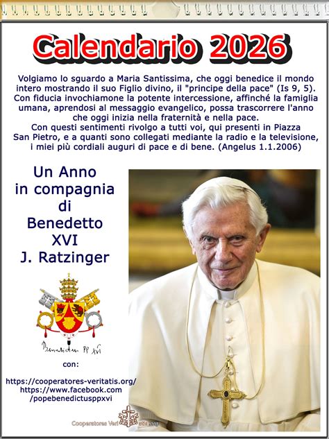 Benedetto XVI con l'arcivescovo Georg Gänswein e il fotografo Stefano Spaziani mentre sfogliano un libro nel giardino del Mater Ecclesiae