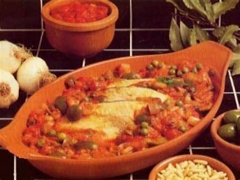 Piatto tipico siciliano a base di pesce fresco e verdure