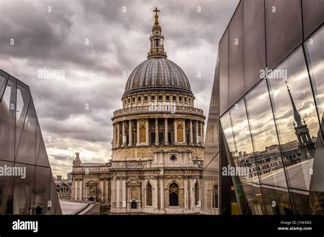 Foto della Cattedrale di St. Paul con la sua iconica cupola