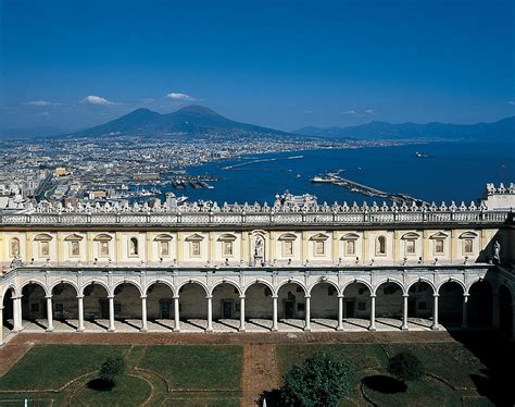 Certosa di San Martino: panorama di Napoli con la Certosa in evidenza o dettaglio interno barocco