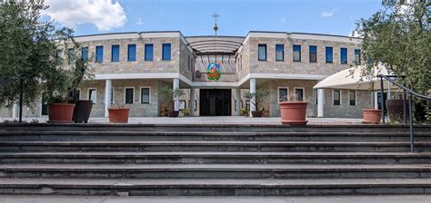 Foto esterna della Parrocchia dello Spirito Santo a San Marco Evangelista