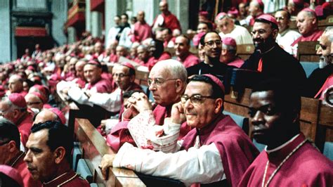 Historical photo of Pope Paul VI during the Second Vatican Council or one of his apostolic journeys.