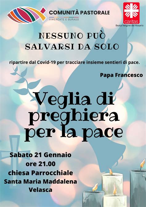 Una veglia di preghiera in corso, con partecipanti in ascolto e musica, all'interno di un seminario