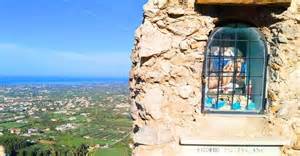Foto panoramica del Santuario di Romitello e del paesaggio circostante