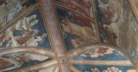 Affreschi interni del Santuario di San Donato, mostrando la