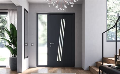 Immagine di portoncini d'entrata moderni e di design