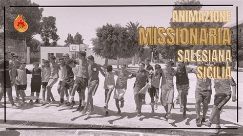Foto di Don Francesco Garis con volontari missionari in missione