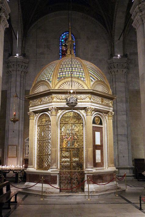 Il Tempietto del Volto Santo all'interno del Duomo di San Martino a Lucca