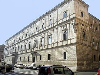Edificio del Tribunale della Rota Romana a Roma