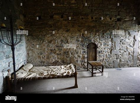 Interno di una cella monastica presso l'Eremo di Monte Corona