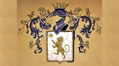 Illustrazione degli stemmi araldici pontifici principali, incluse le chiavi decussate e il triregno