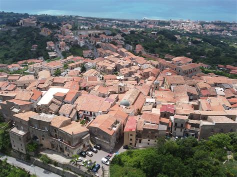 Panoramica del Borgo TuttoèVita o del centro per malati