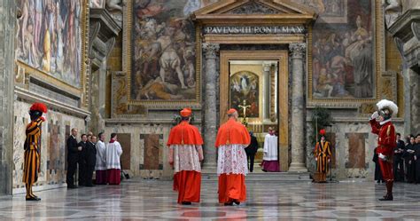 Schema che mostra la composizione del Collegio Cardinalizio pre e post concistoro del 1946
