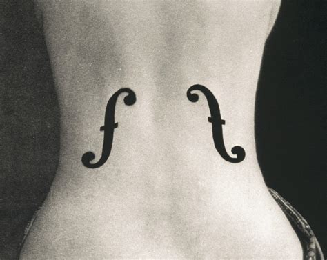 Man Ray, Le violon d’Ingres. Fotografia di Kiki de Montparnasse in posa