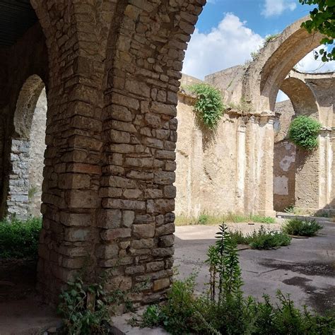 Ricostruzione grafica o foto dei ruderi dell'Eremo di Santa Maria in Morimondo