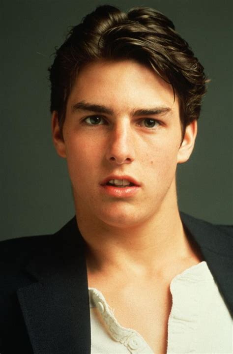 Foto d'archivio che ritrae il giovane Tom Cruise durante gli anni della formazione giovanile.