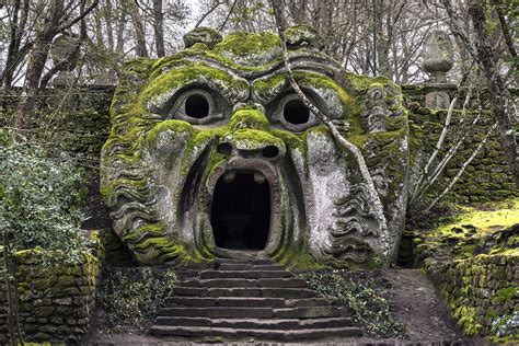 Foto del Mostro dell'Orco a Bomarzo