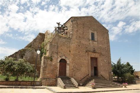 Foto esterna della Chiesa di Sant'Anna a Brescia