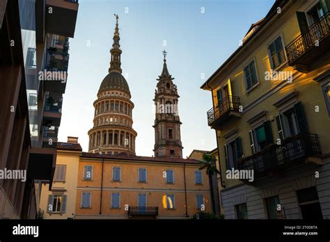 Foto del campanile della Basilica di San Domenico
