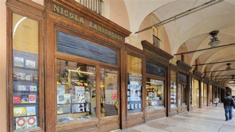 Foto storica della Libreria Coop Zanichelli in Piazza Galvani, Bologna