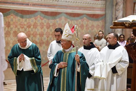 Suor Renata Conti durante una Messa di ringraziamento per la canonizzazione di San Giuseppe Allamano