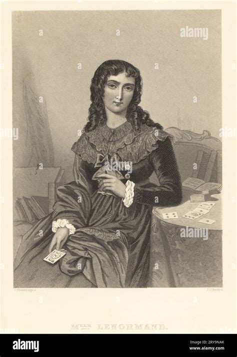 Ritratto storico di Marie Adélaide Lenormand con un mazzo di carte