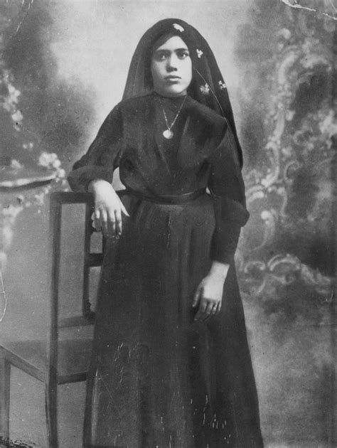 foto storica di Suor Lucia dos Santos
