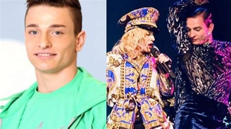 Madonna e Daniele Sibilli sul palco durante un'esibizione