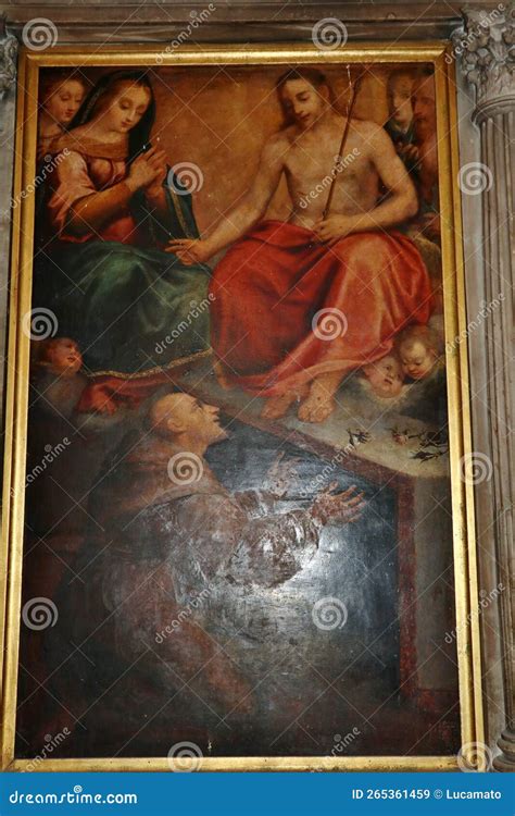 Affresco seicentesco con Cristo crocifisso tra la Vergine e San Giovanni nel Lapidario