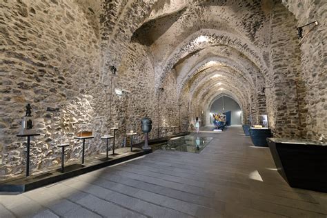 Interno dell'Arsenale della Repubblica di Amalfi, trasformato in museo