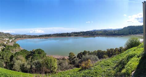 Lago di Pergusa e paesaggio vulcanico di Valle Ariccia
