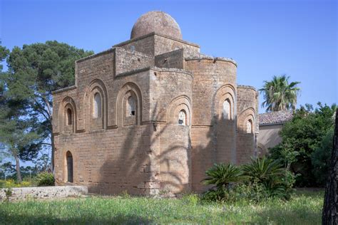 Foto panoramica di Castelvetrano con le sue chiese