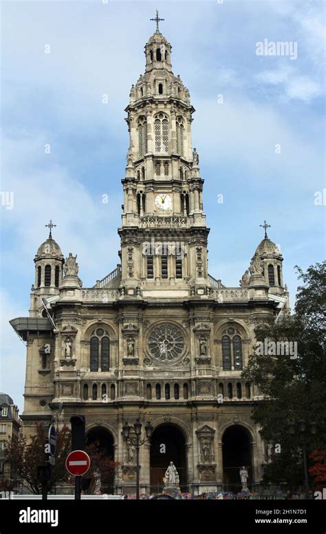 Chiesa della Santissima Trinità a Parigi, facciata e campanile
