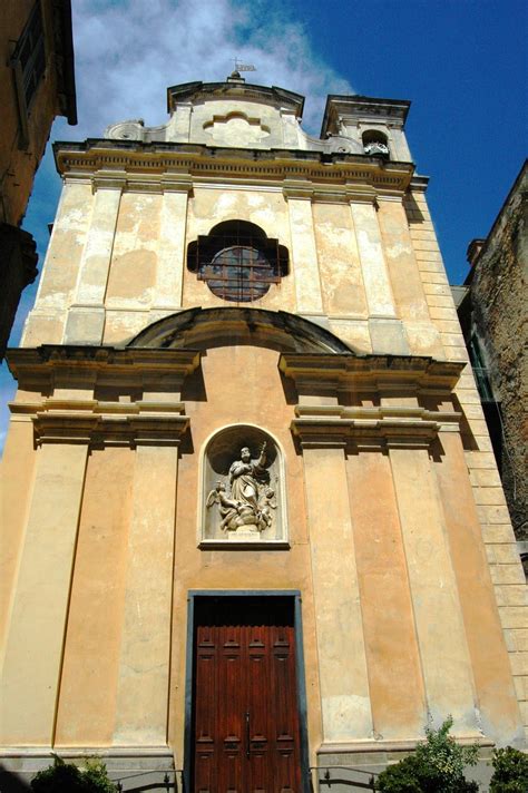 Facciata della Chiesa di San Giuseppe a Sanremo